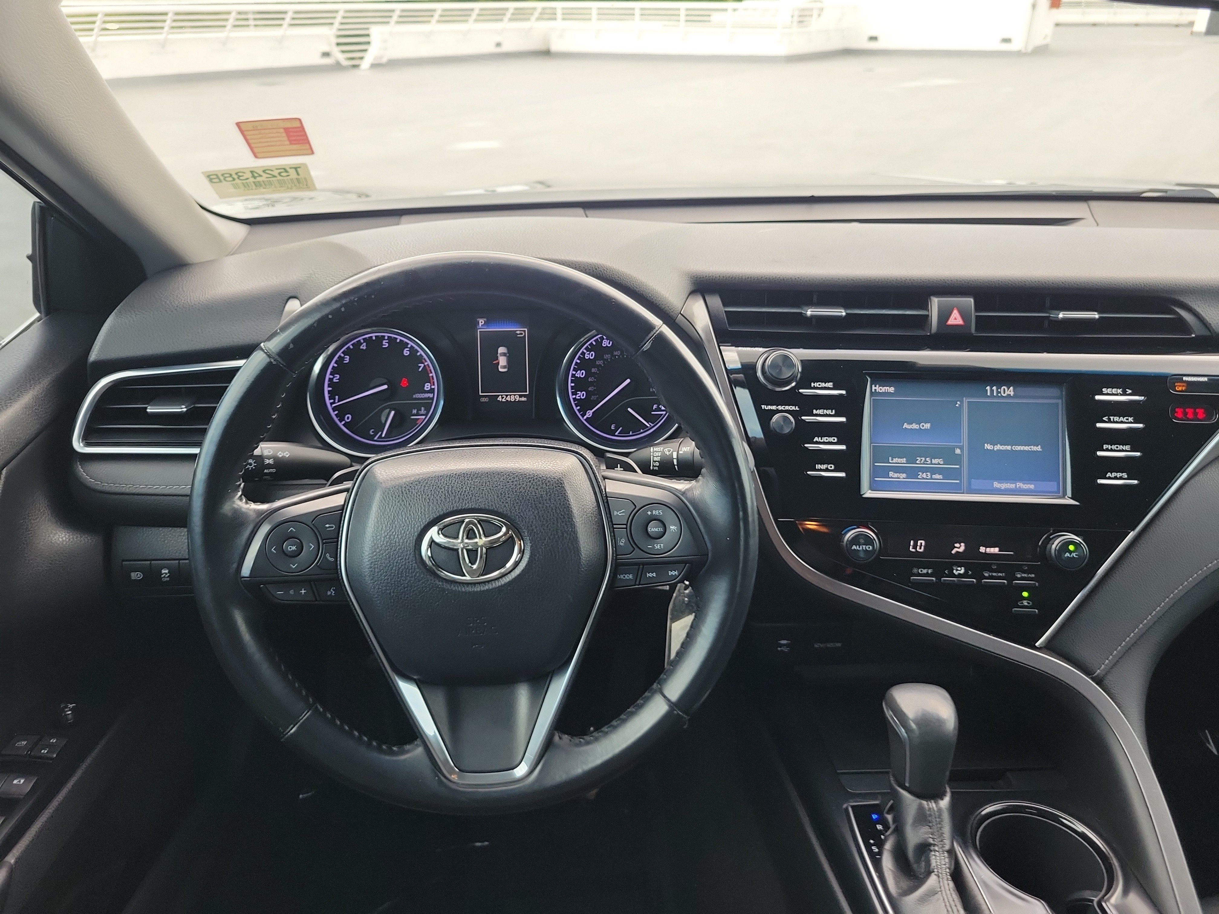 Used 2018 Toyota Camry SE FWD image 15