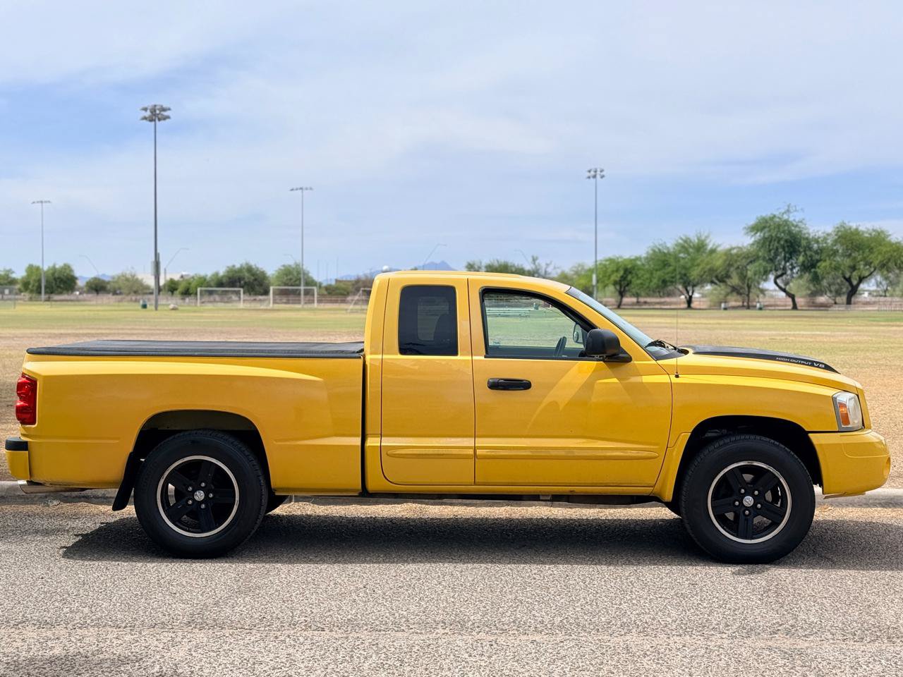 Used 2006 Dodge Dakota SLT w/ R/T Group AWD/4WD image 6