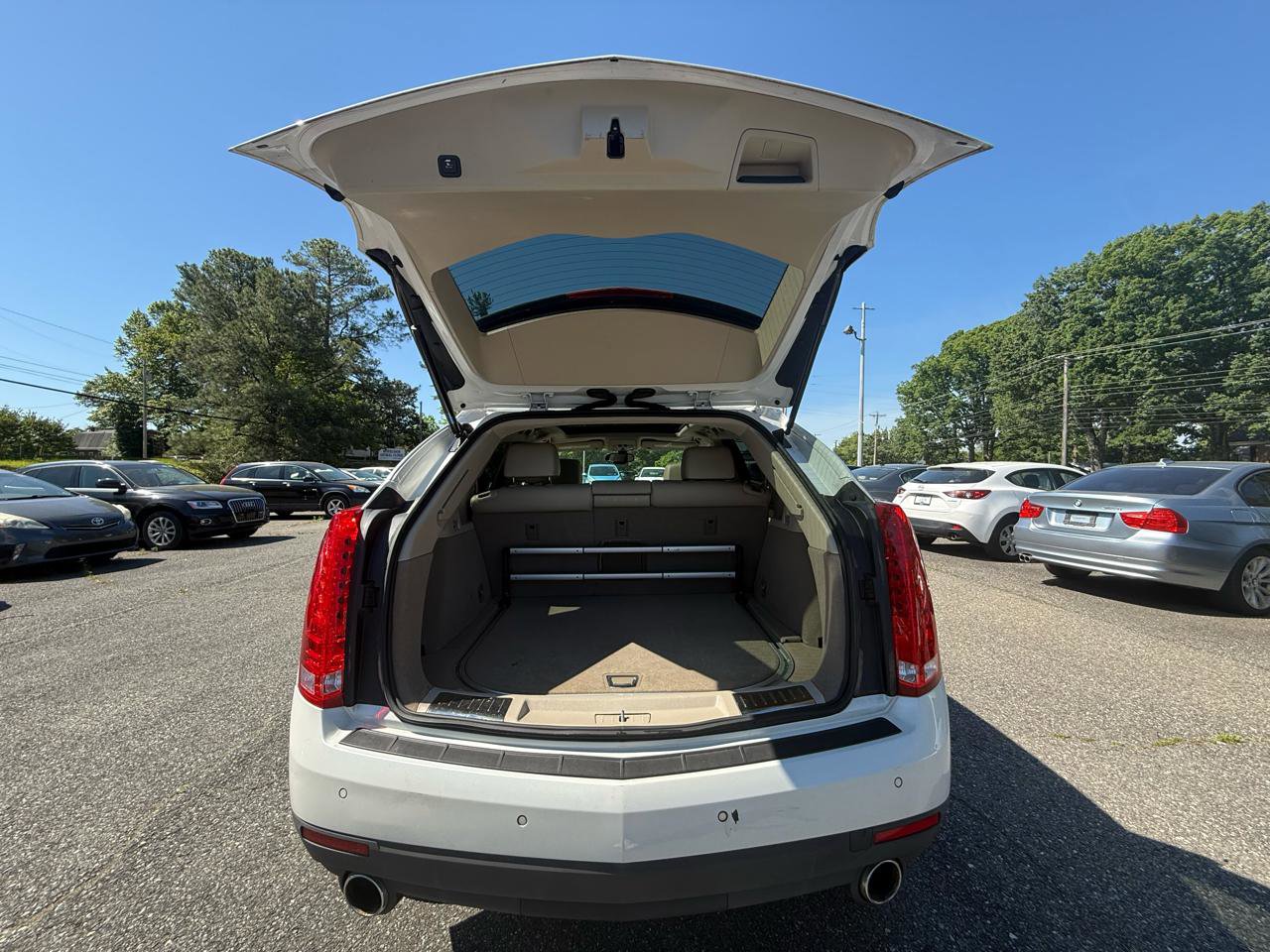 Used 2015 Cadillac SRX Luxury FWD image 28