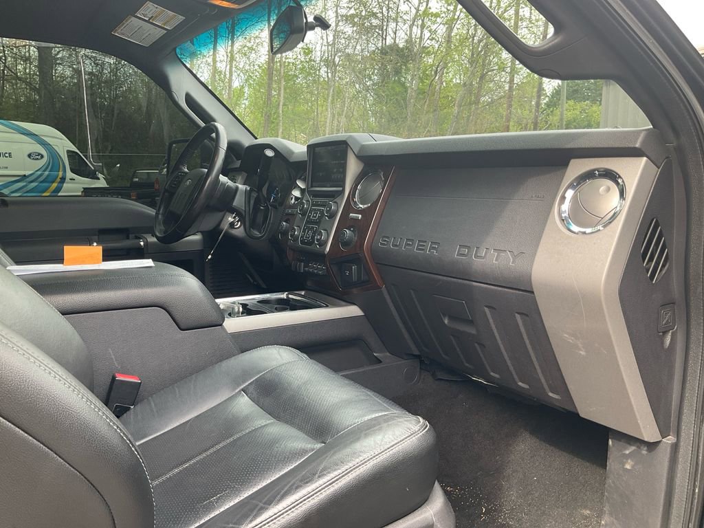 Used 2016 Ford F250 Lariat w/ Lariat Ultimate Package AWD/4WD image 11
