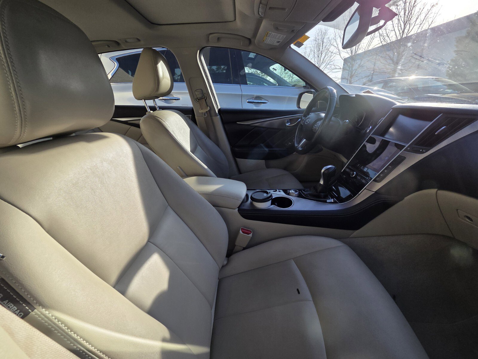 Used 2017 INFINITI Q50 3.0t Premium image 9