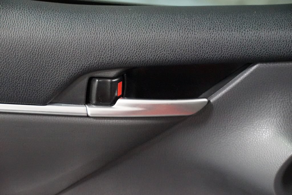Certified 2024 Toyota Camry SE FWD image 30