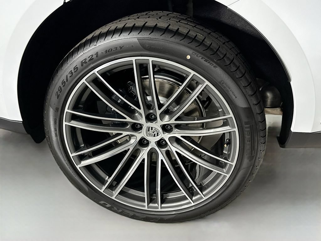 New 2026 Porsche Macan AWD/4WD image 34