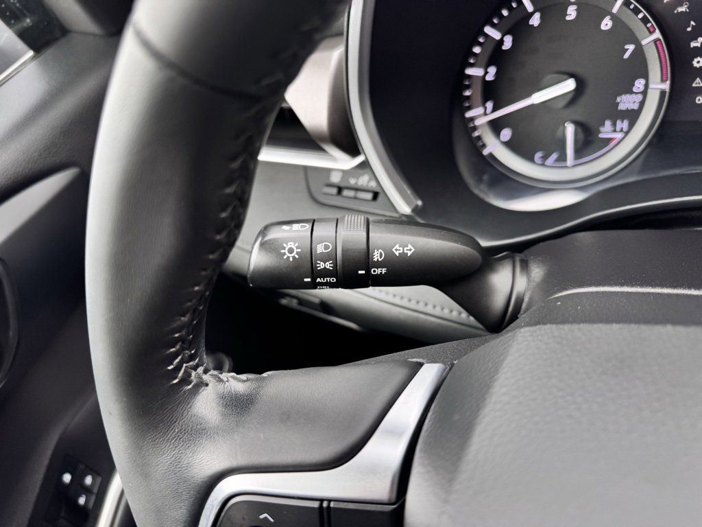 Certified 2021 Toyota Highlander XLE image 29