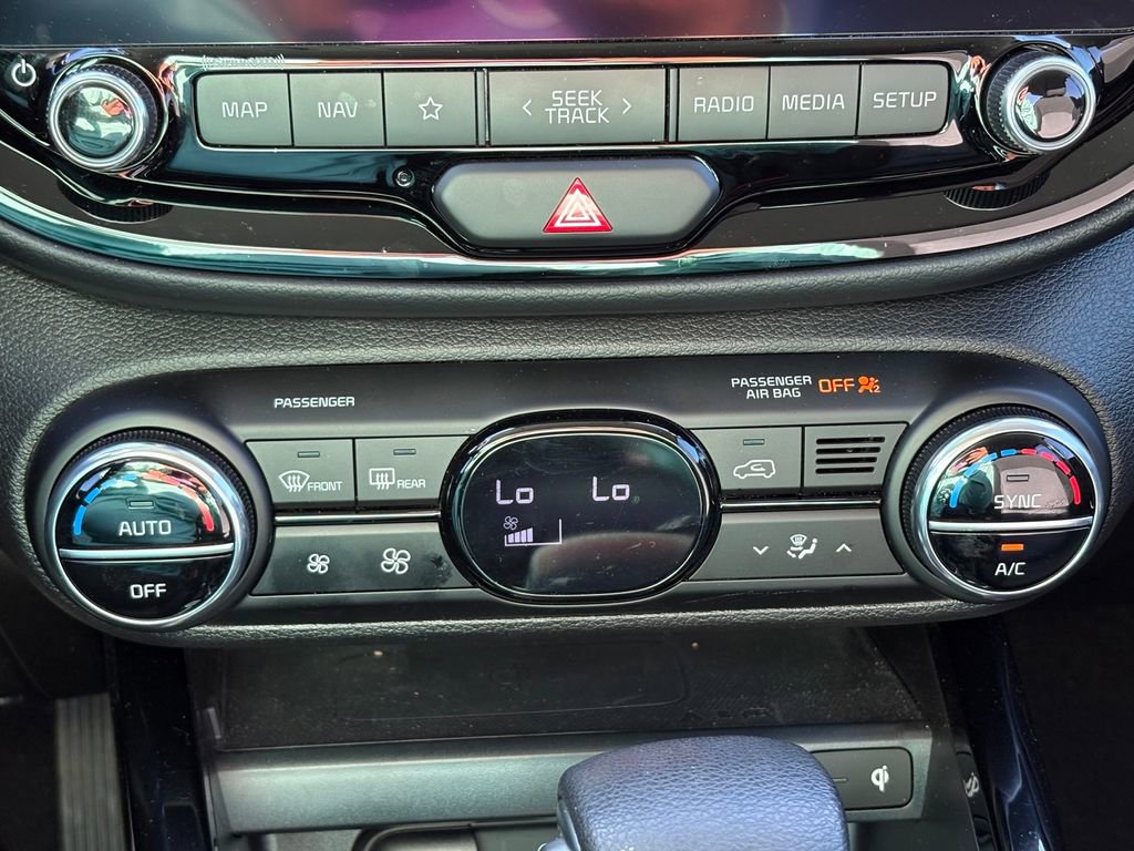 Certified 2024 Kia Soul S image 26