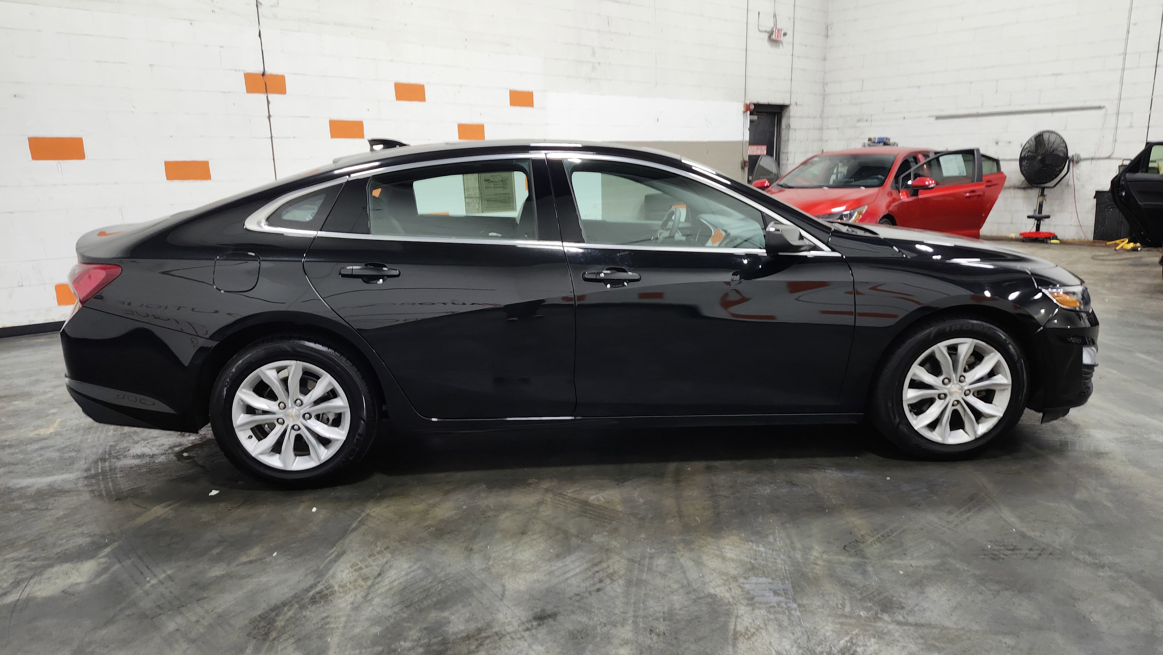 Used 2022 Chevrolet Malibu LT image 19