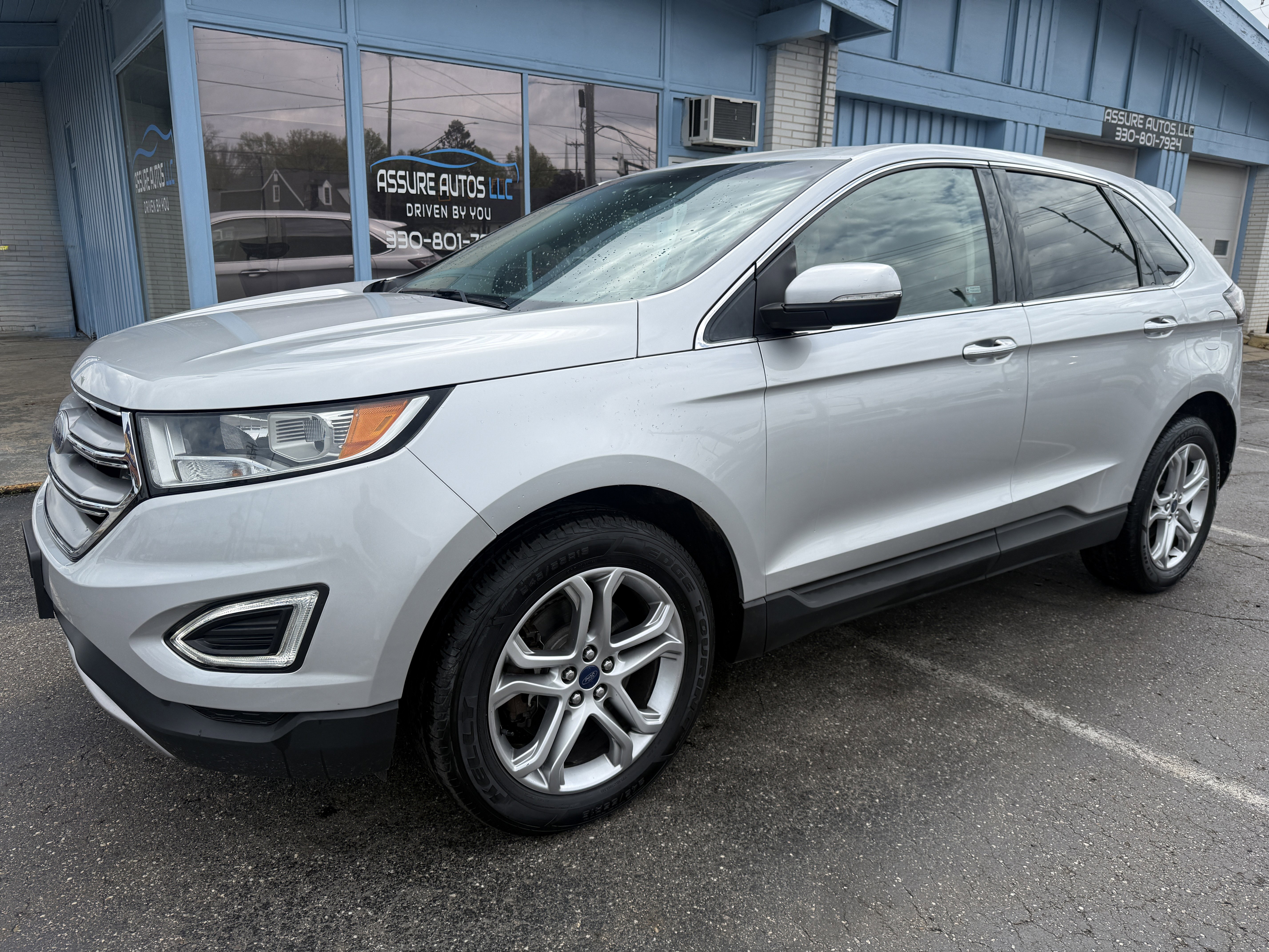 Used 2016 Ford Edge Titanium w/ Class II Trailer Tow Package AWD/4WD image 1