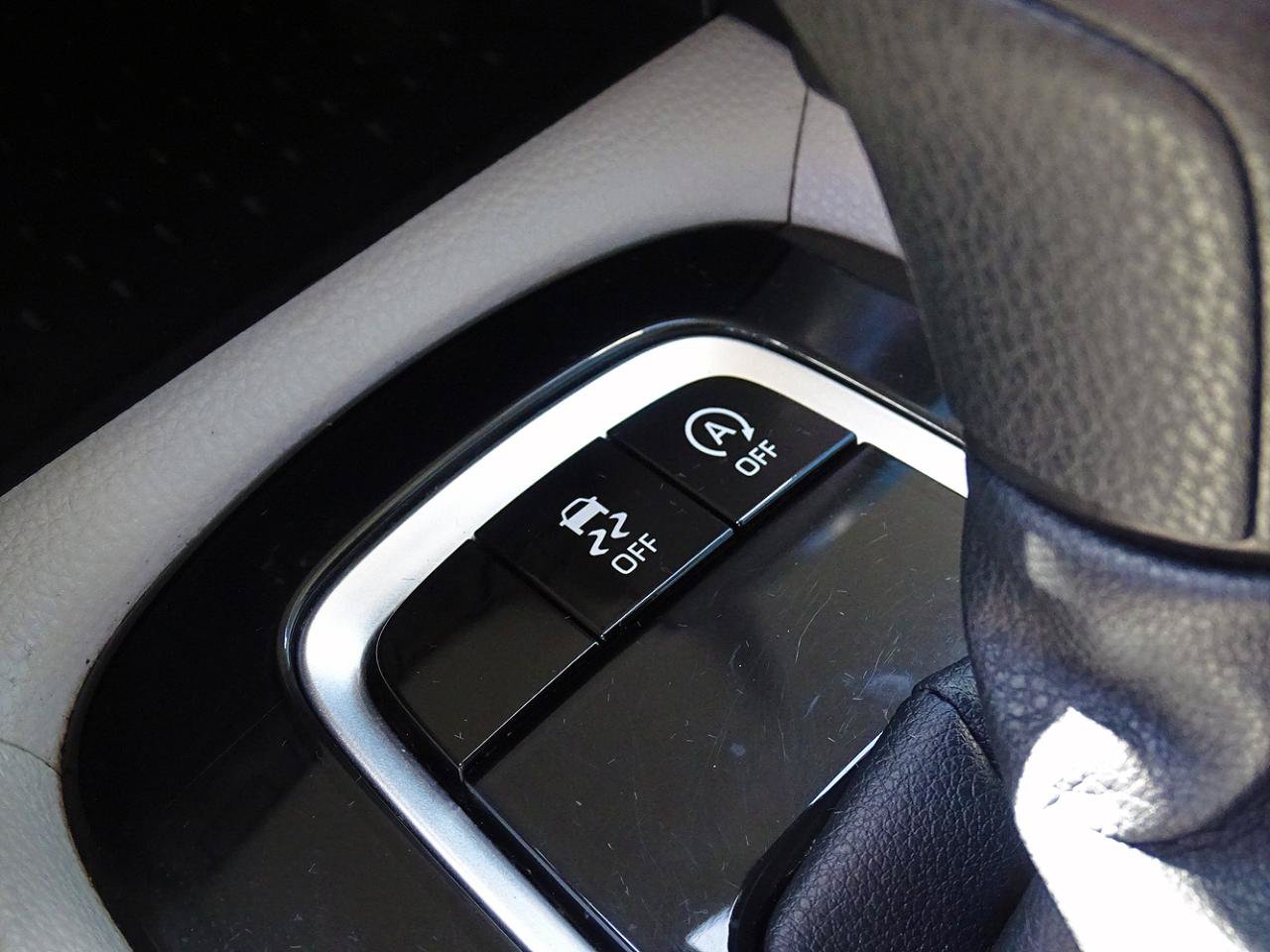 Used 2024 Toyota Corolla Cross L FWD image 38