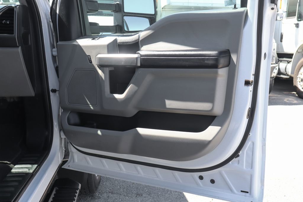 Used 2021 Ford F550 XLT image 44