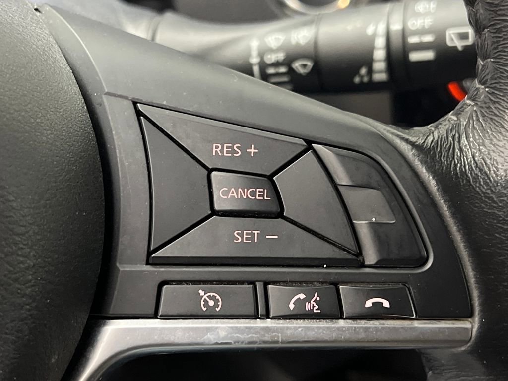 Used 2017 Nissan Rogue SL image 44