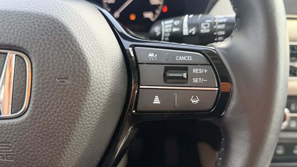 Used 2026 Honda HR-V EX-L image 19