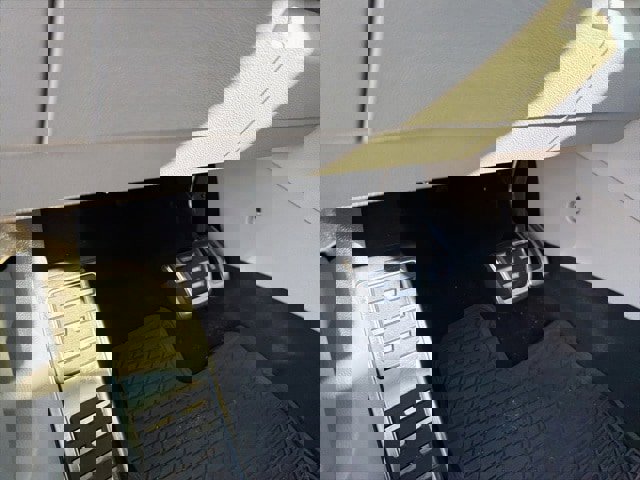 Certified 2023 Volkswagen Tiguan SE R-Line image 19