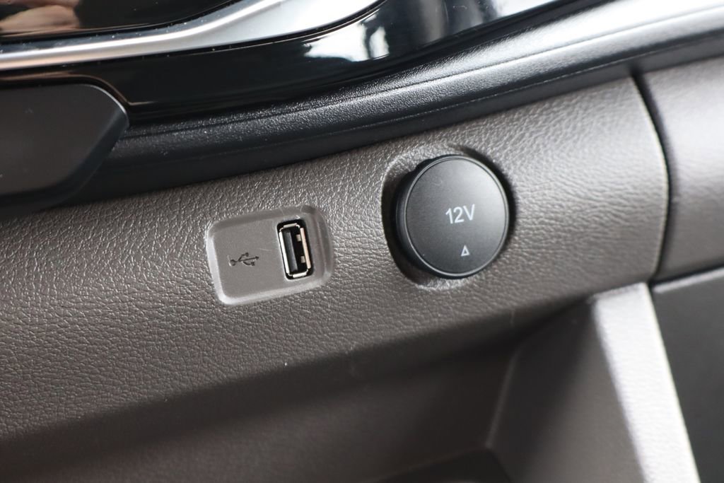 Used 2023 Ford Transit 350 XLT image 22