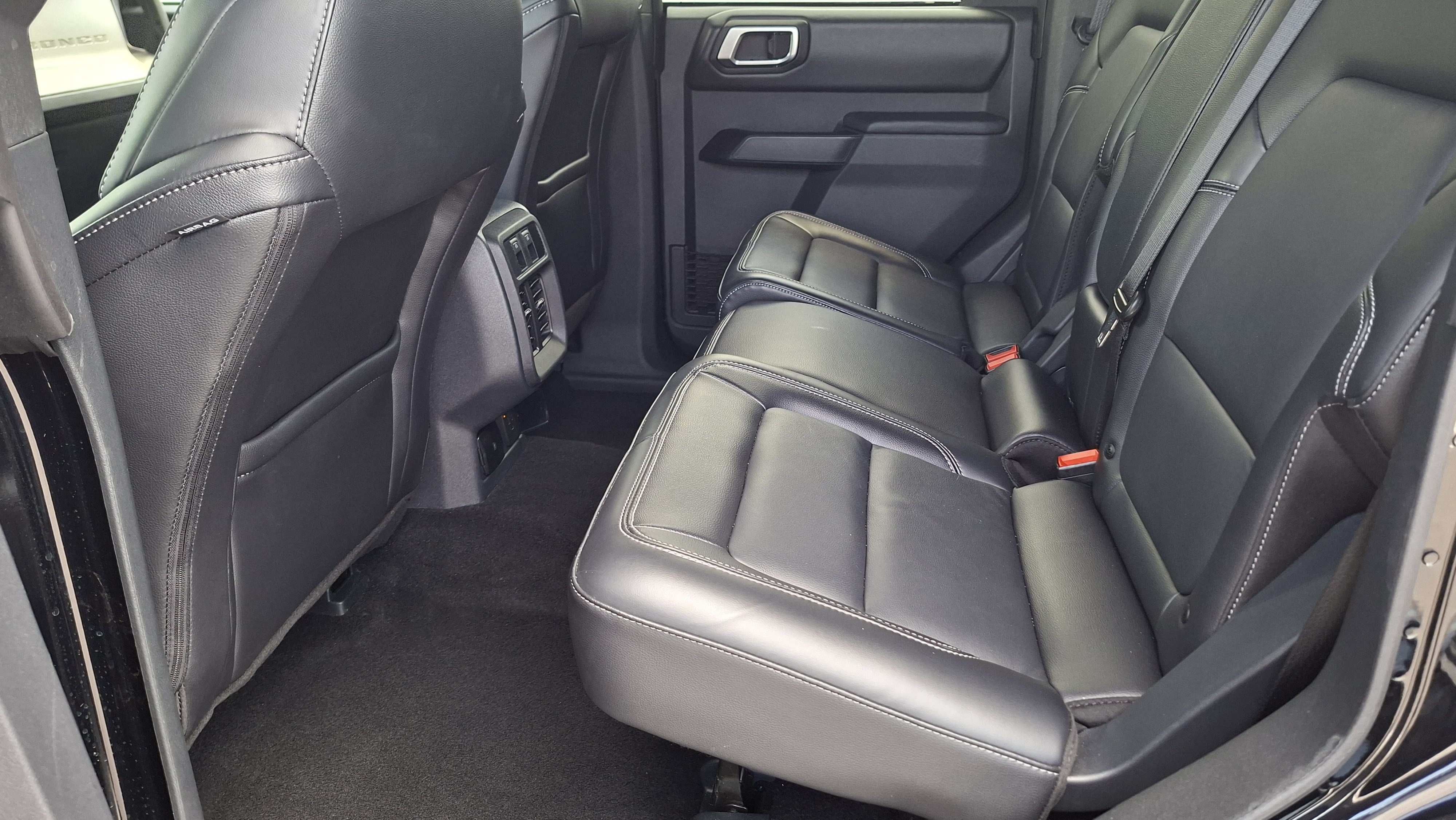 Used 2026 Ford Bronco Outer Banks AWD/4WD image 20