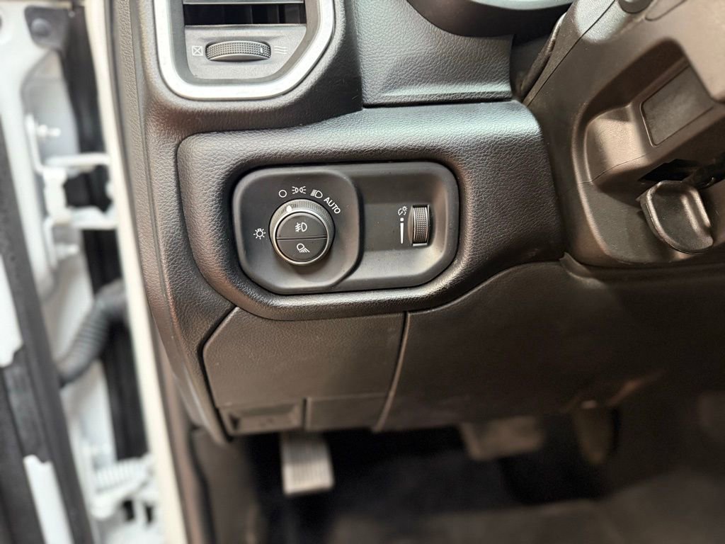 Used 2024 RAM 3500 Big Horn image 12