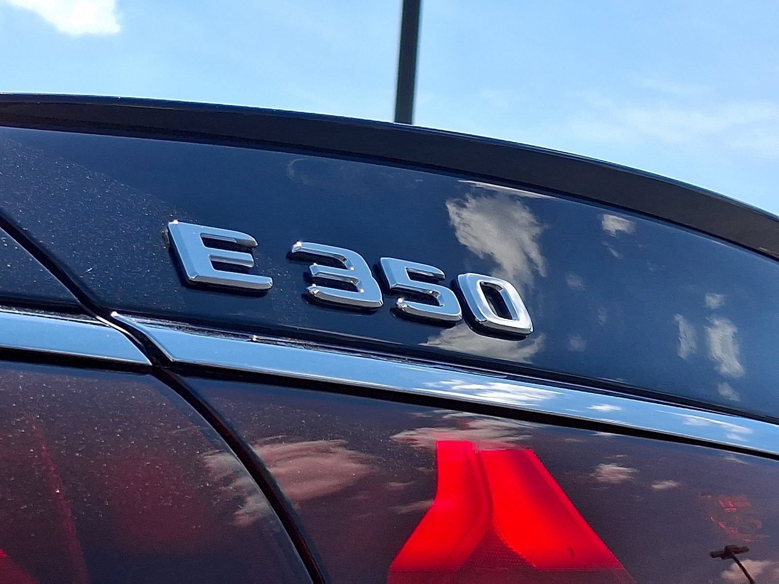 Used 2025 Mercedes-Benz E 350 4MATIC Sedan image 31