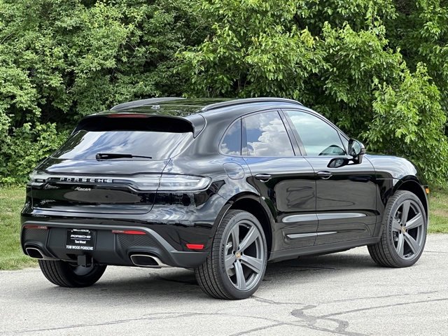 New 2025 Porsche Macan image 7