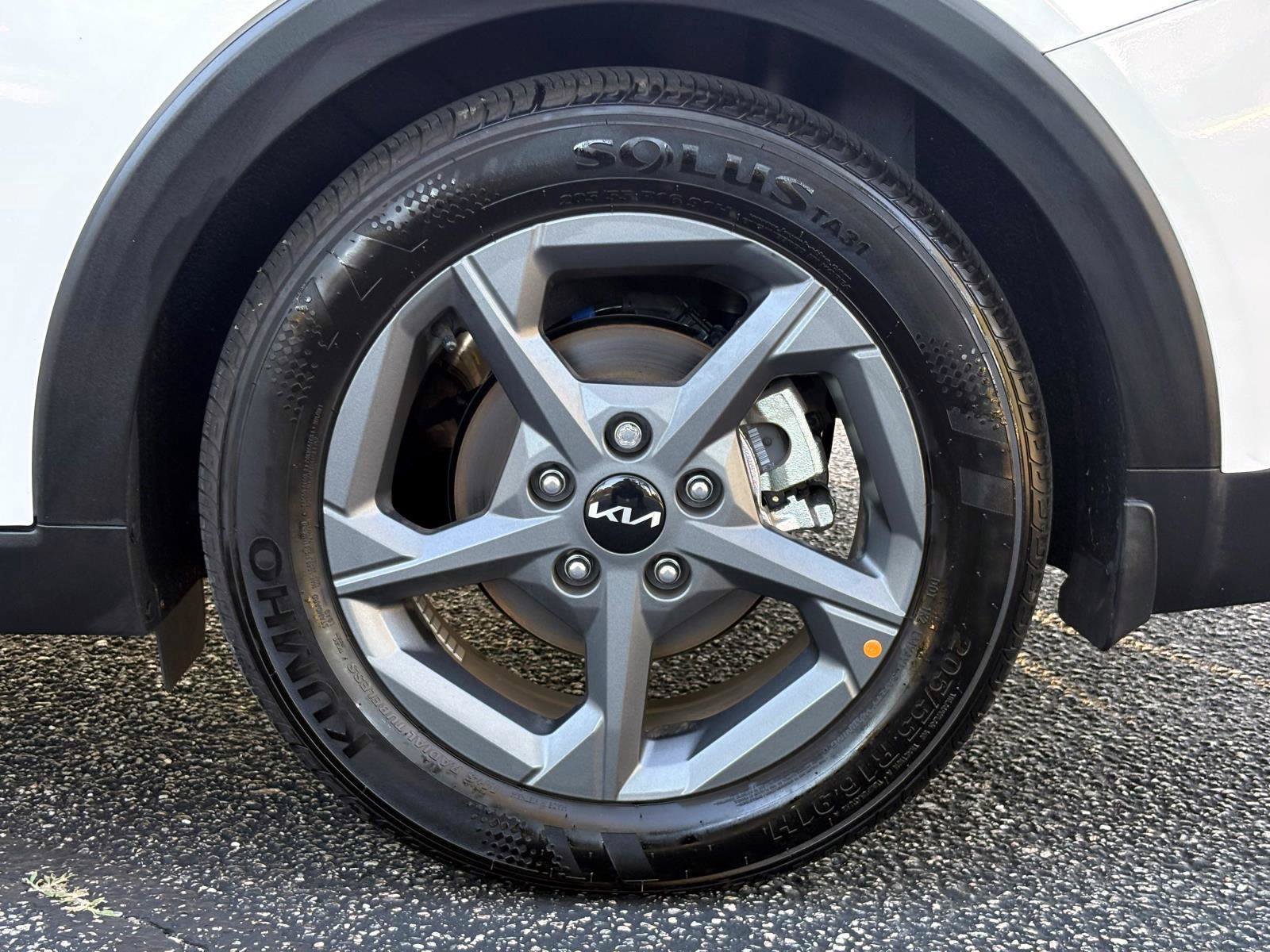 Certified 2025 Kia K4 FWD image 29