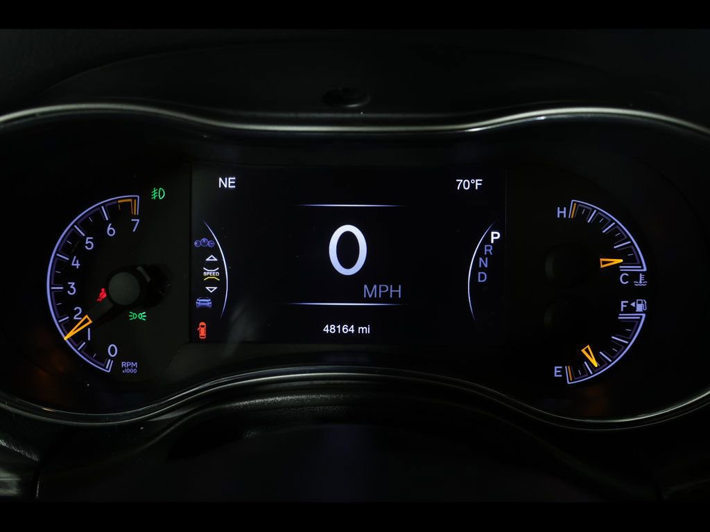 Used 2022 Jeep Grand Cherokee Laredo X image 25