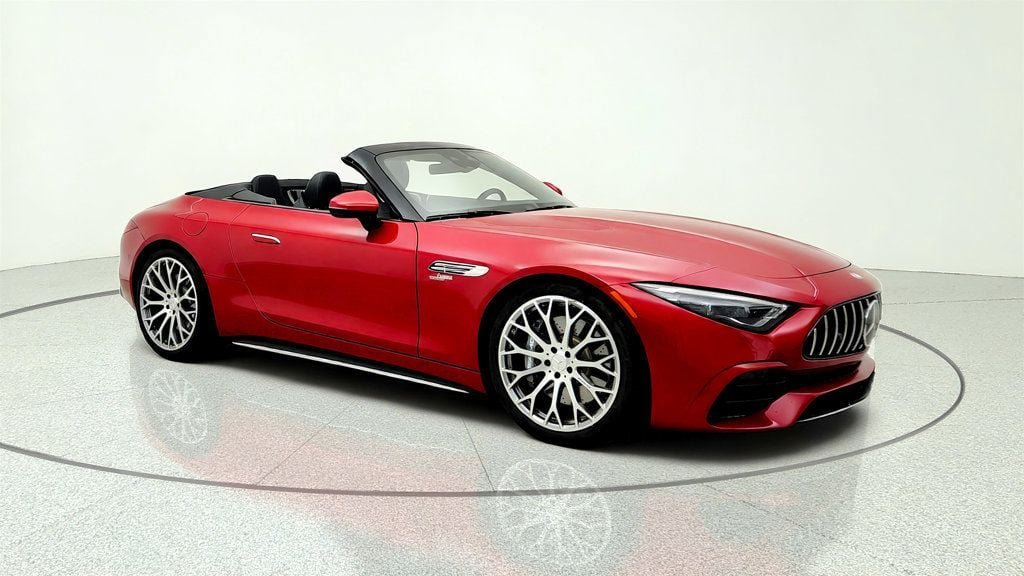 Used 2025 Mercedes-Benz SL 43 AMG image 3