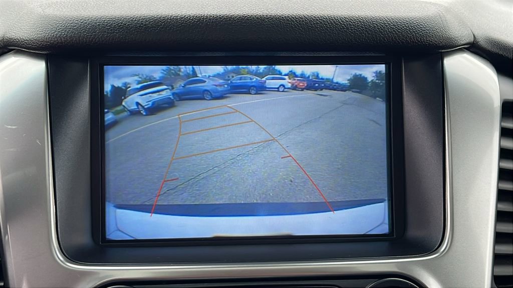 Used 2020 Chevrolet Suburban LT image 26