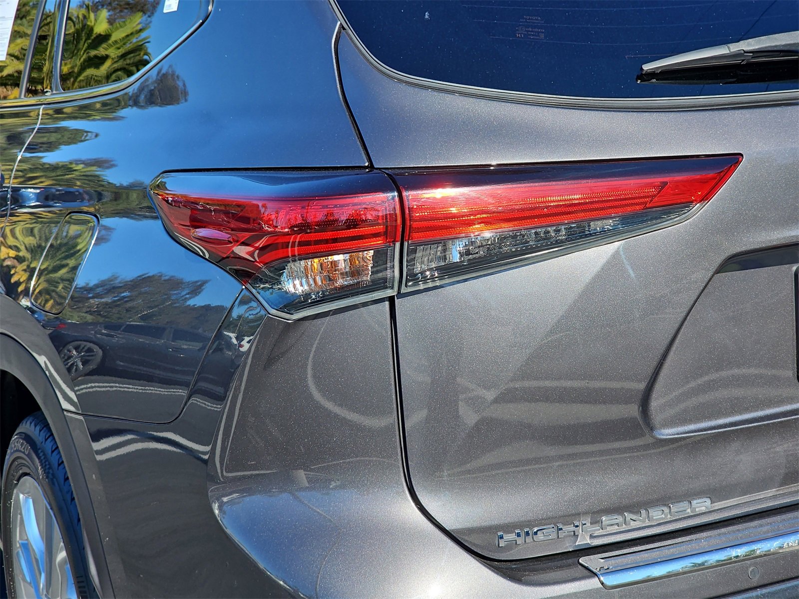 Used 2022 Toyota Highlander Limited image 38