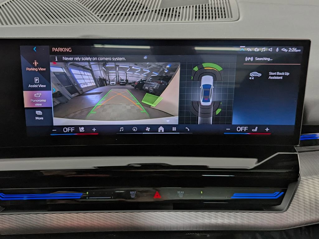 Used 2025 BMW 530i xDrive w/ M Sport Package image 22