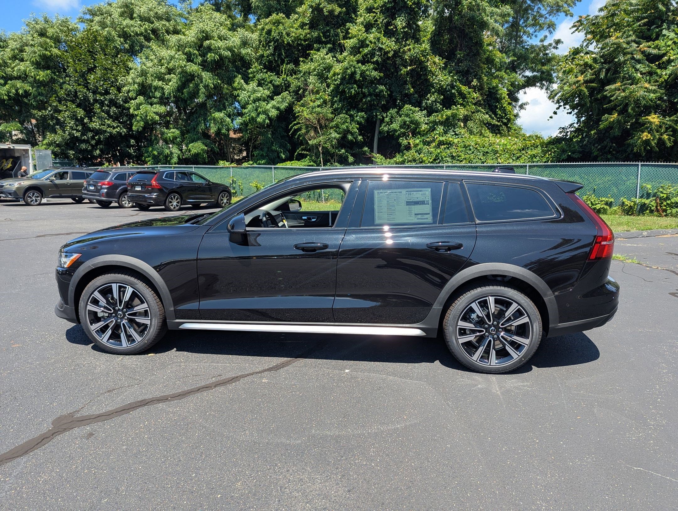 New 2026 Volvo V60 B5 Cross Country Ultra w/ Protection Package Premier image 6