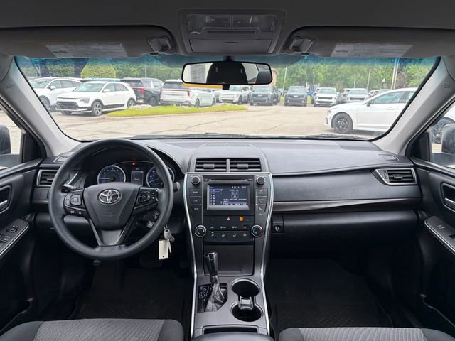 Used 2017 Toyota Camry LE FWD image 18