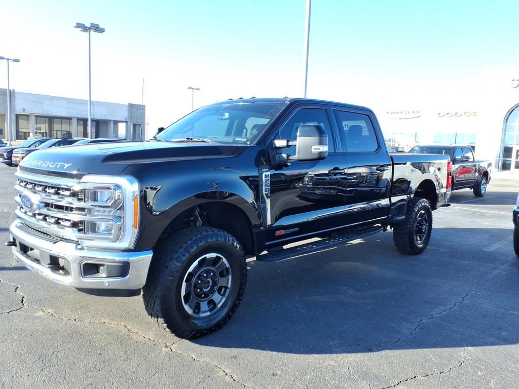 Used 2023 Ford F250 Lariat w/ Lariat Ultimate Package AWD/4WD image 3