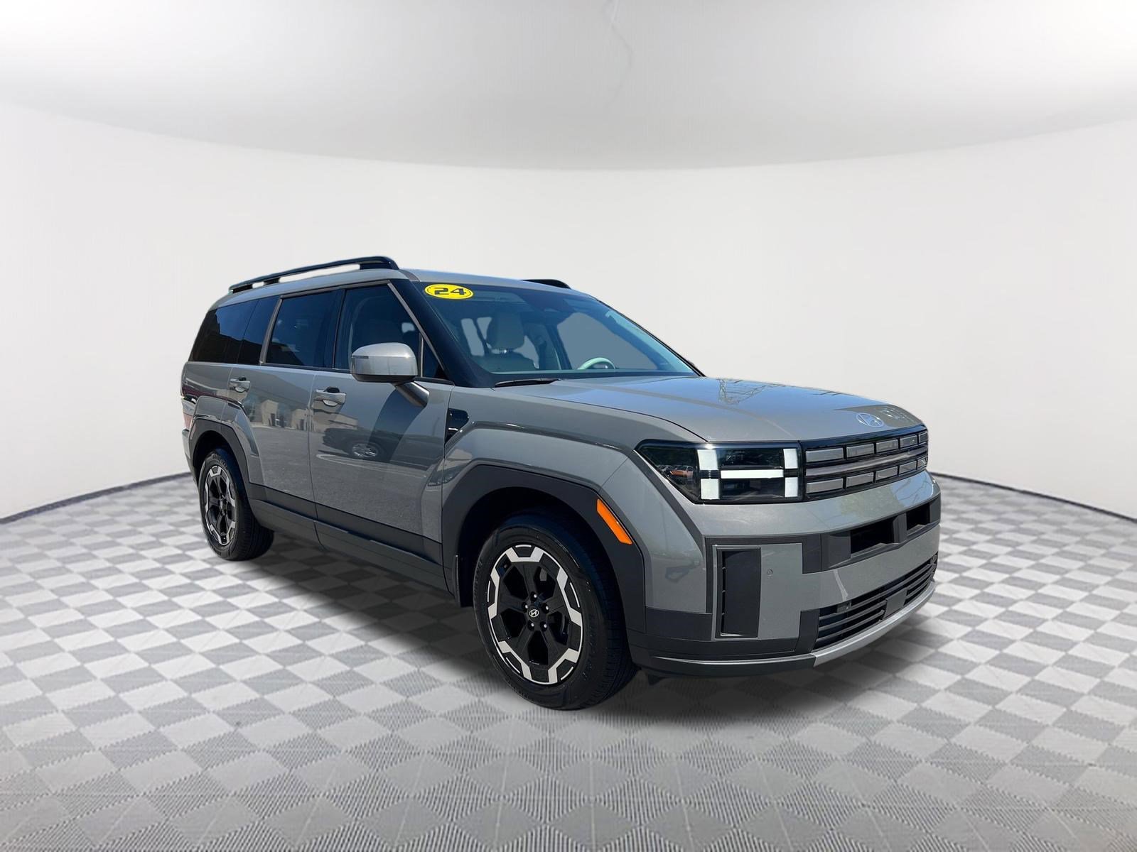 Used 2024 Hyundai Santa Fe SEL image 4