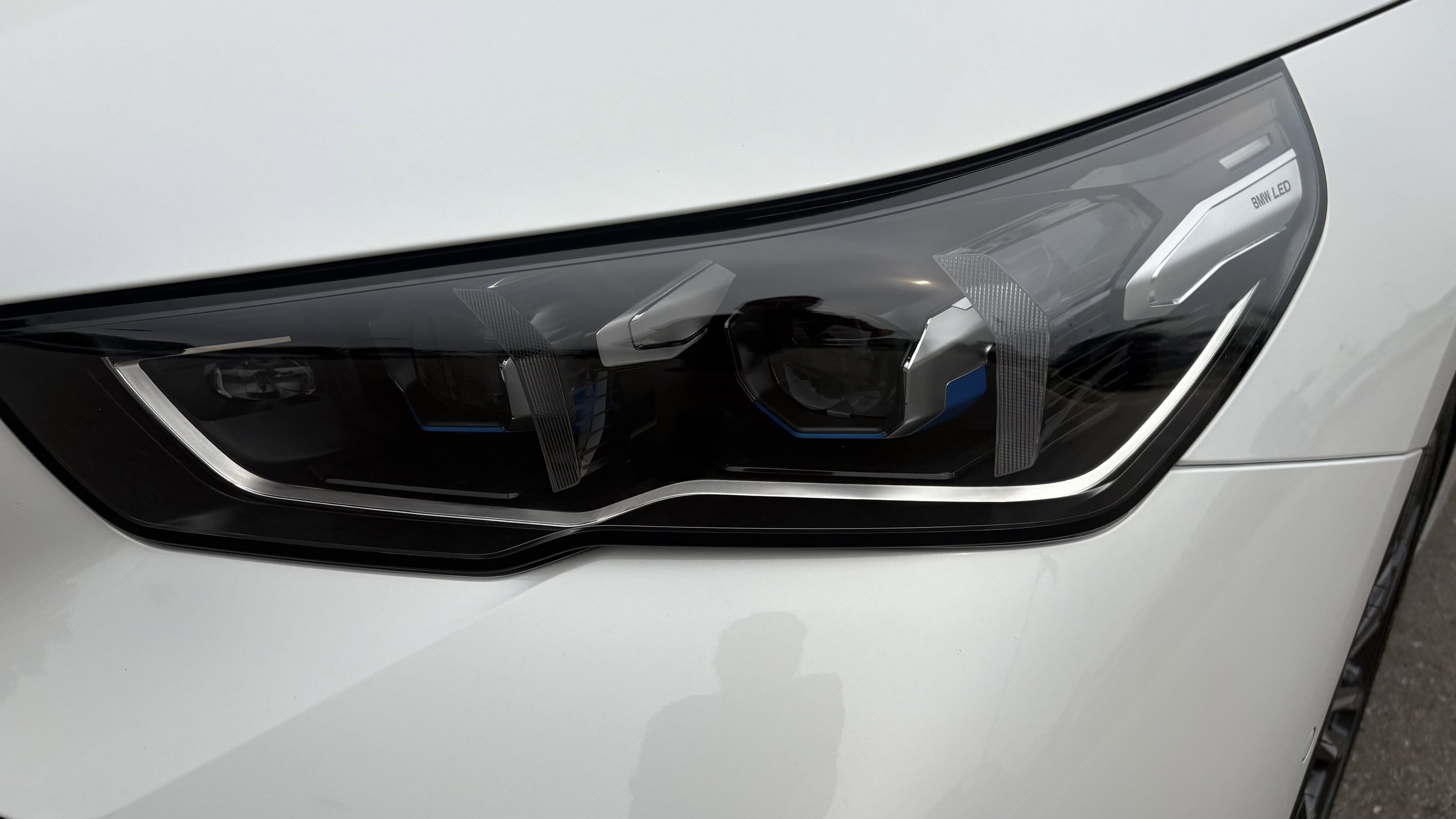 Used 2026 BMW 530i xDrive w/ M Sport Package image 6