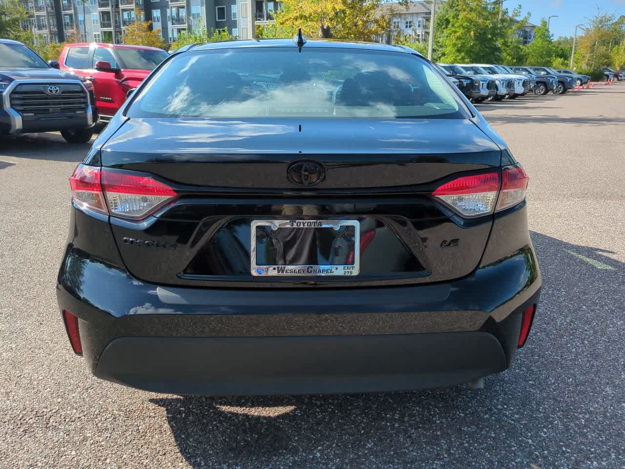 Certified 2025 Toyota Corolla LE FWD image 5