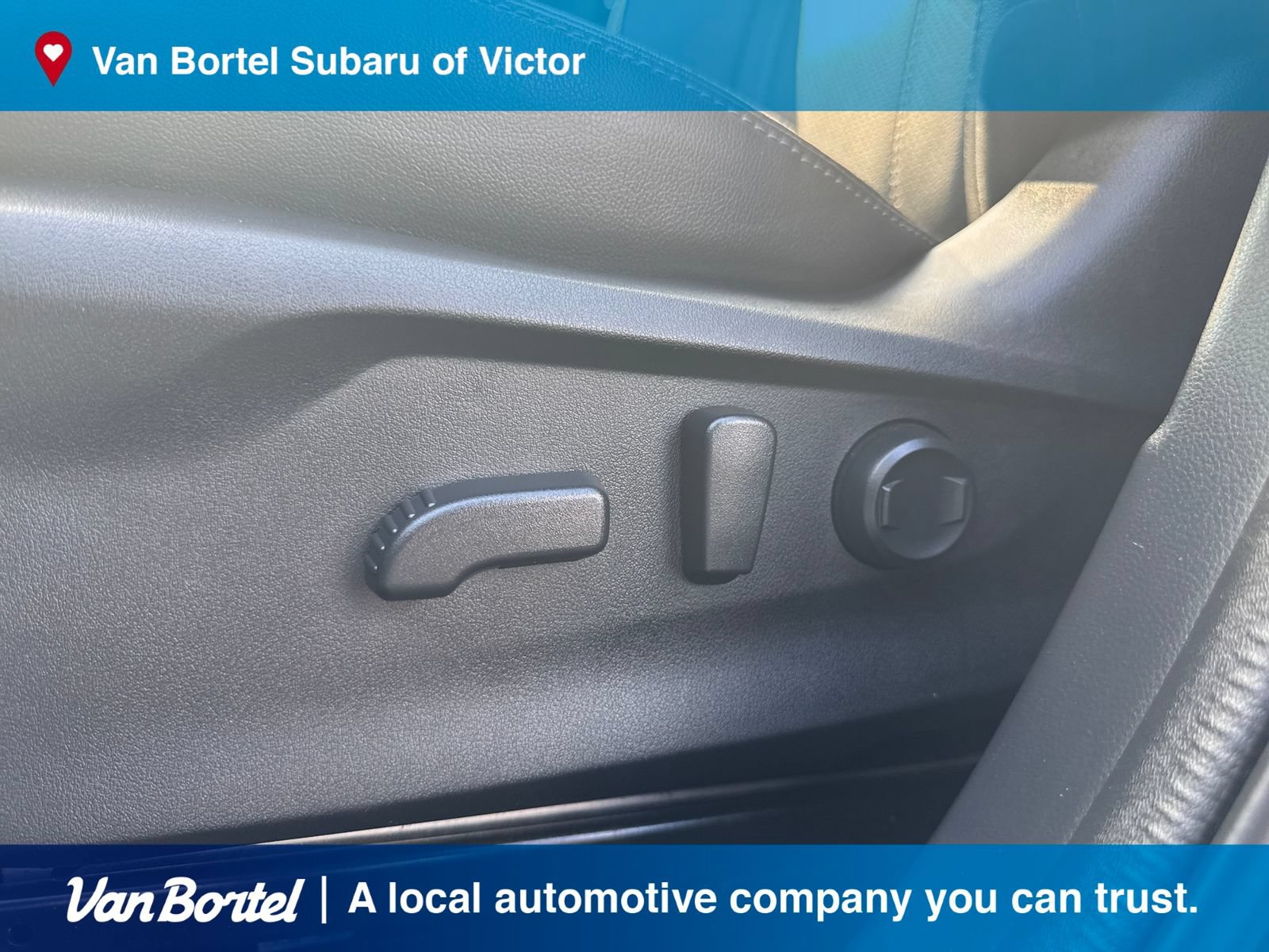 Used 2023 Subaru Forester Limited AWD/4WD image 17