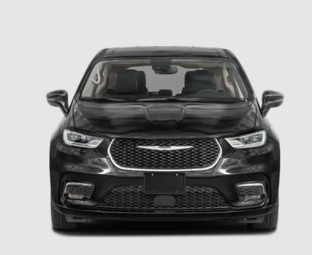 Used 2024 Chrysler Pacifica Limited FWD image 2