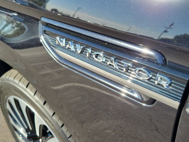 Used 2023 Lincoln Navigator Black Label image 25