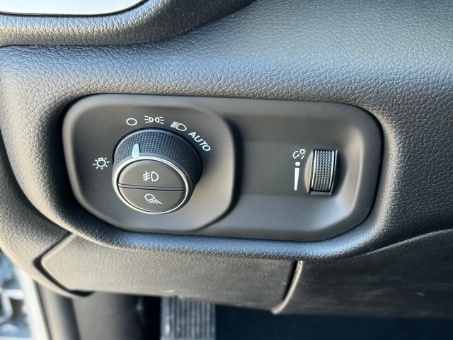 New 2026 RAM 2500 Big Horn AWD/4WD image 24