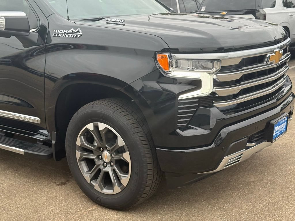 Used 2026 Chevrolet Silverado 1500 High Country w/ Technology Package RWD image 6