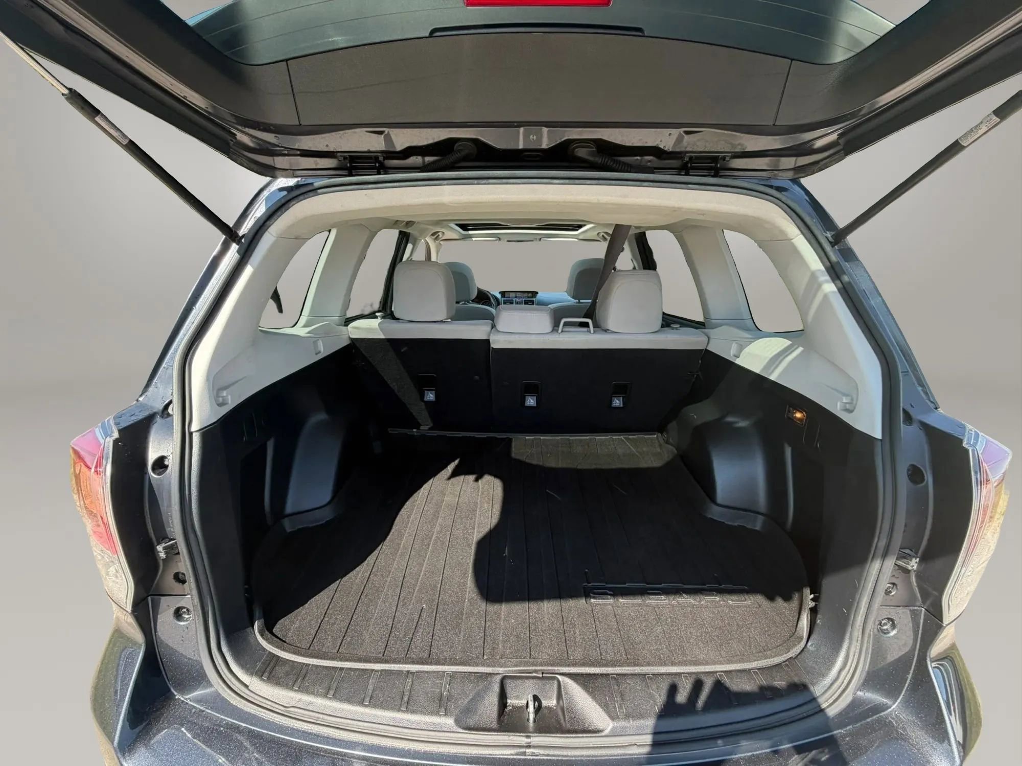 Used 2018 Subaru Forester 2.5i Premium w/ All-Weather Package image 17