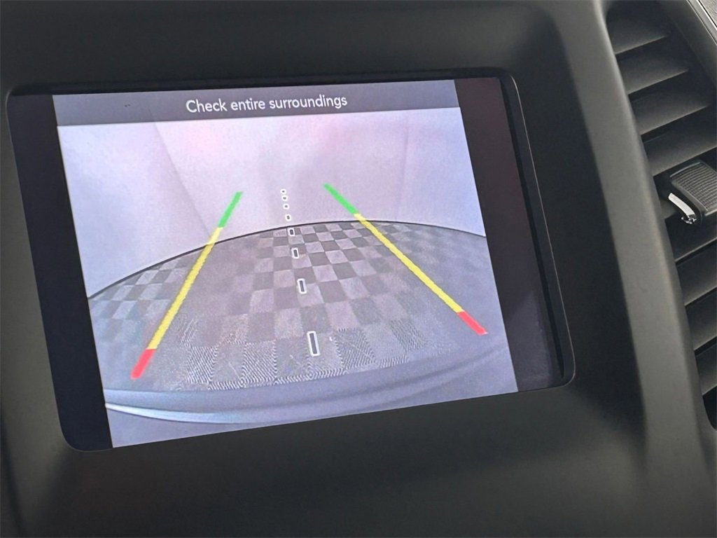 Used 2020 Jeep Cherokee Latitude Plus w/ Comfort/Convenience Group image 21