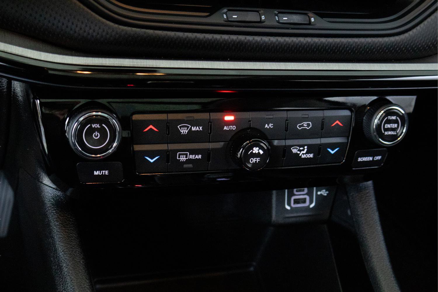 Used 2022 Jeep Compass Trailhawk w/ Sun and Sound Group image 15