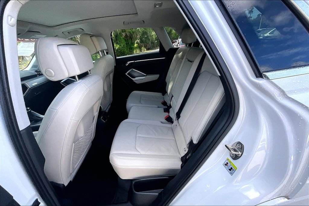 Used 2020 Audi Q3 2.0T Premium Plus w/ Premium Plus Package image 17