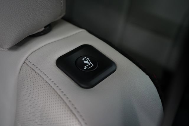 Used 2023 Kia Telluride EX w/ EX Captain's Chair Package AWD/4WD image 47