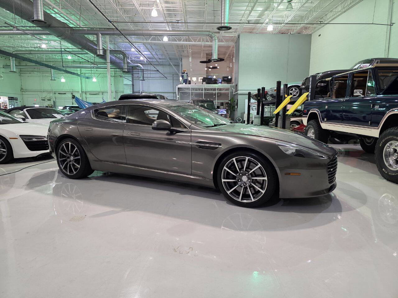 Used 2015 Aston Martin Rapide S image 1