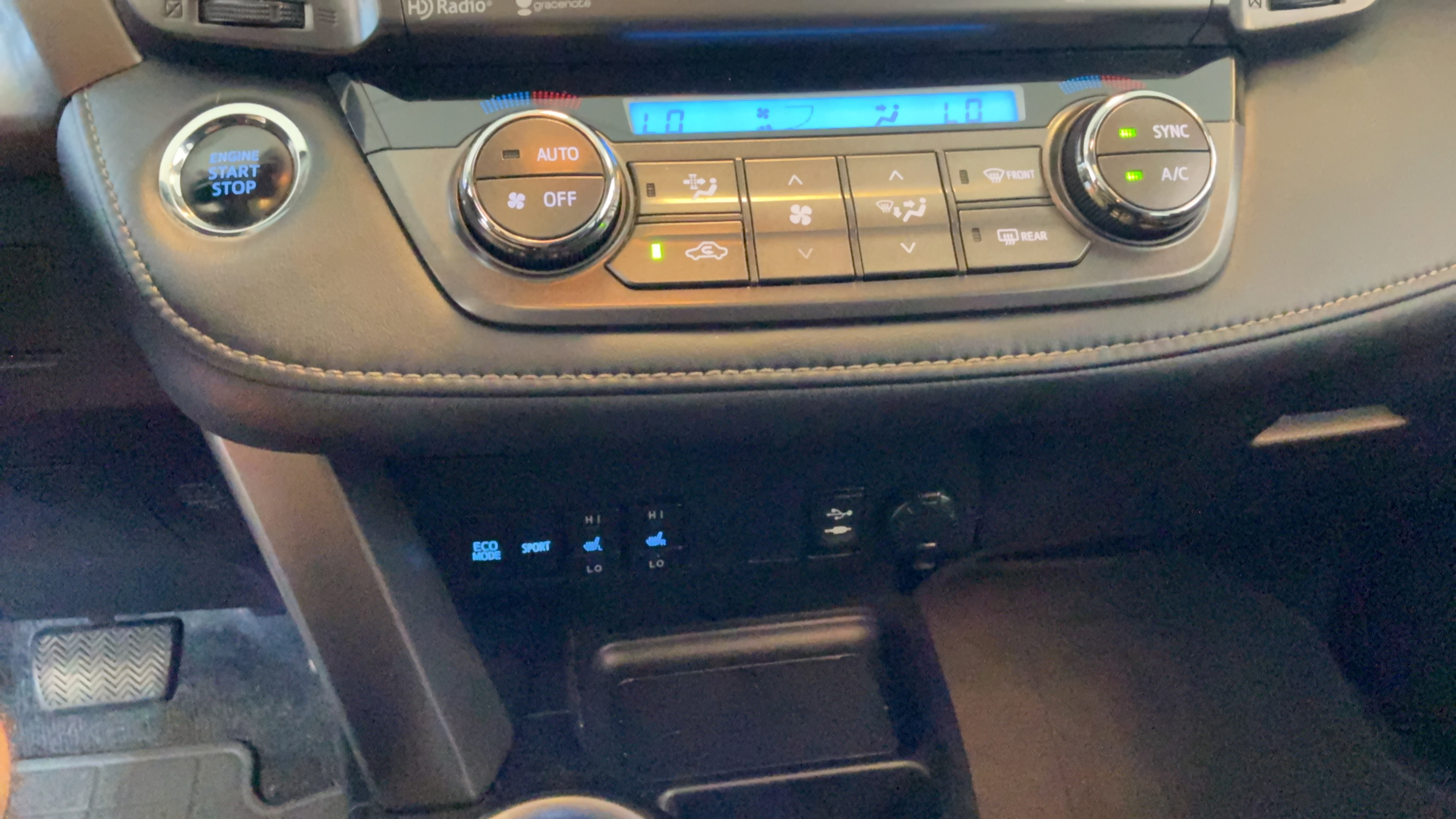 Used 2015 Toyota RAV4 Limited FWD image 14