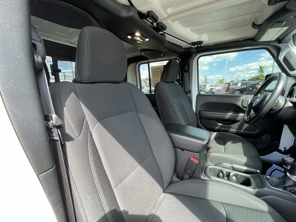 Used 2022 Jeep Gladiator Sport image 29
