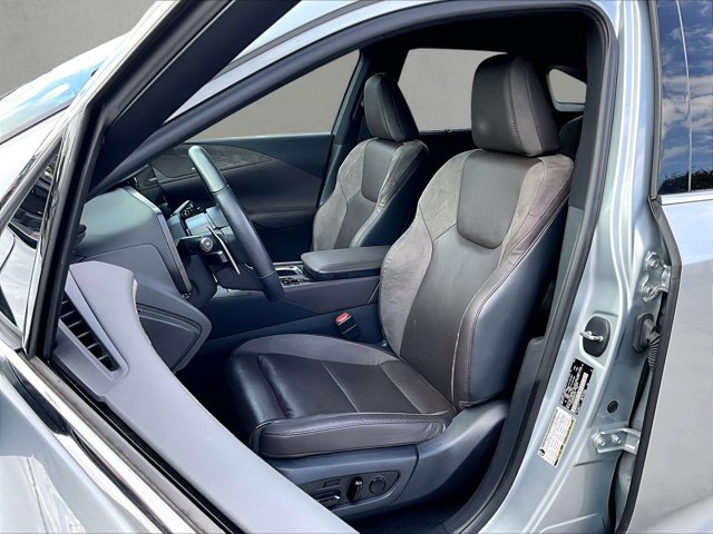Used 2023 Lexus RX 350 w/ Cold Area Package image 27