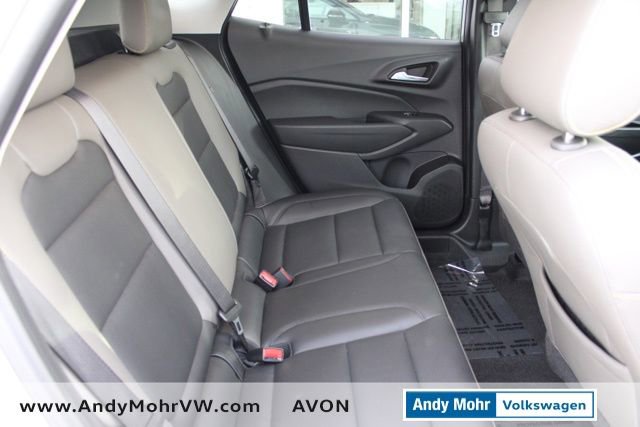 Used 2025 Chevrolet Trax ACTIV w/ Sunroof Package image 19