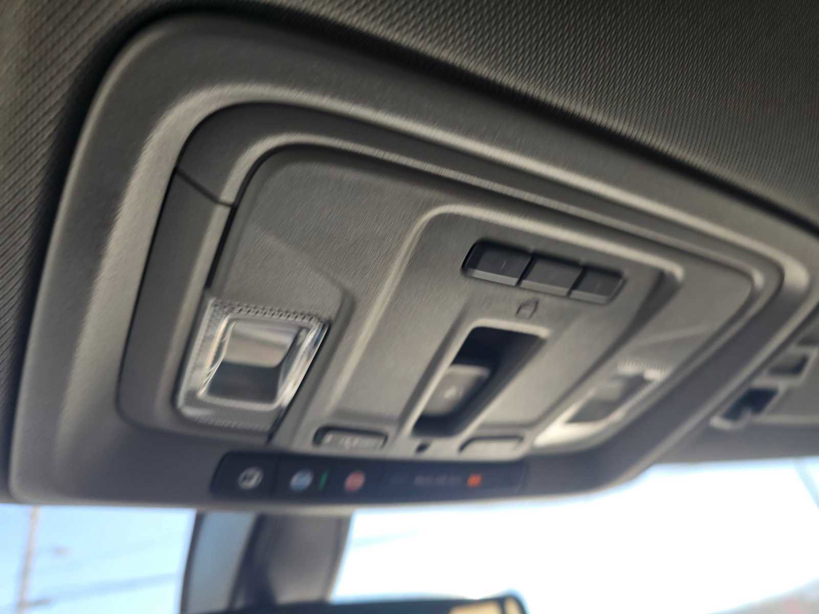 Used 2022 Chevrolet Silverado 1500 LT Trail Boss w/ Convenience Package II image 32