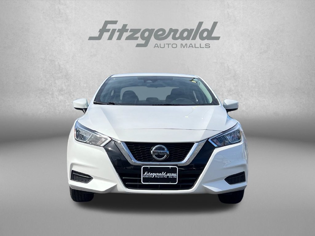 Used 2022 Nissan Versa SV FWD image 6